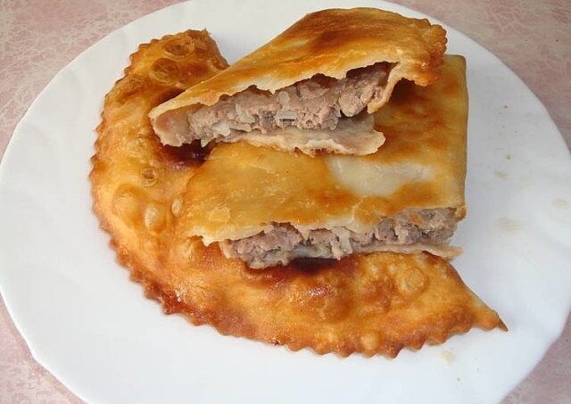 Чебуреки: говядина